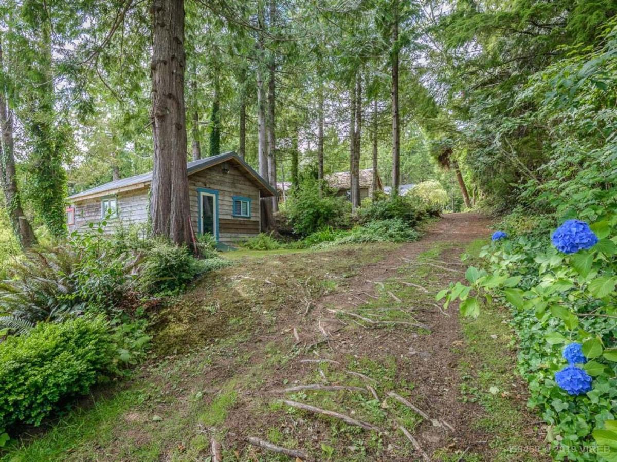 ホテル Woods End Landing Bamfield エクステリア 写真